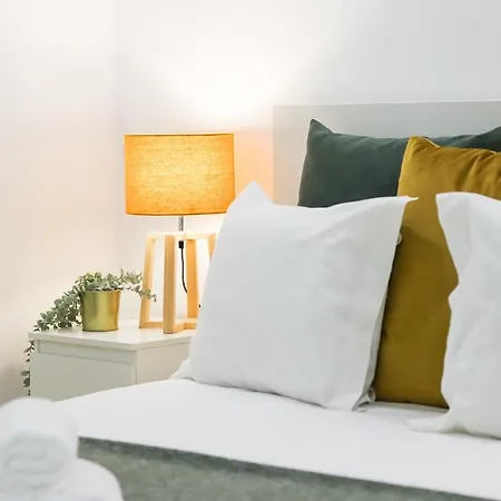 Graca Elegant By Homing Apartman