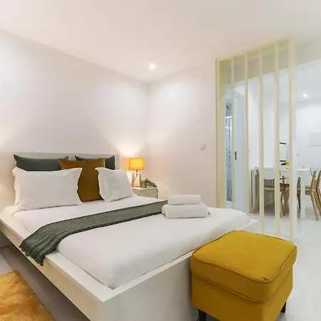 Apartment Graca Elegant By Homing *
